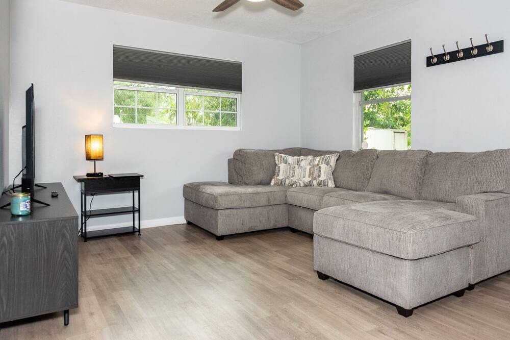 Photo of Livingroom in Fruitville