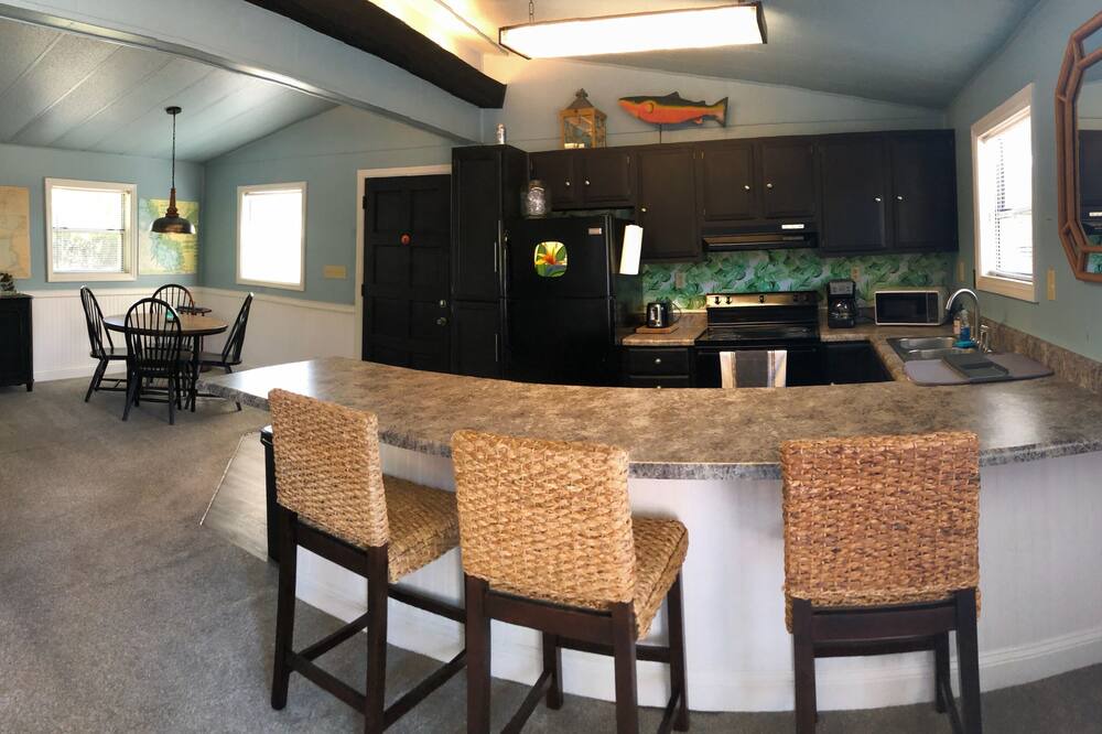 Photo of Kitchen in Suwannee
