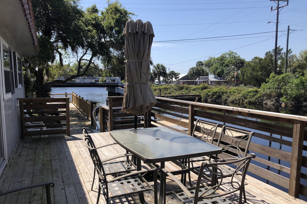 Photo of Patio Balcony in Suwannee