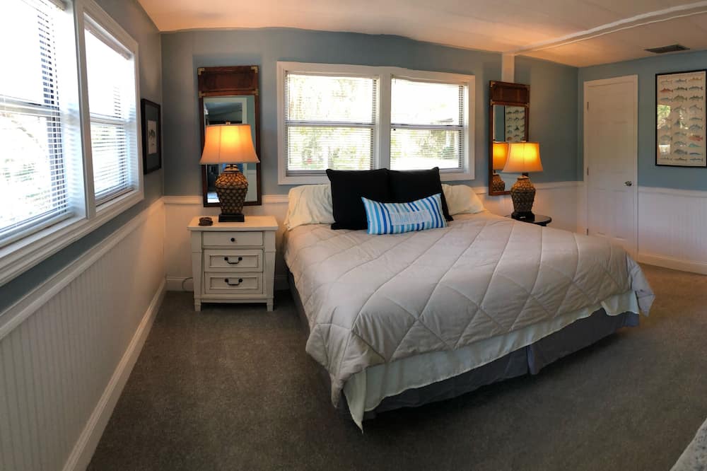 Photo of Bedroom in Suwannee