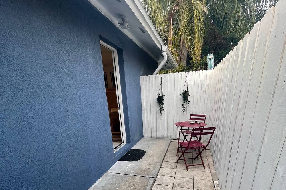 Photo of Patio Balcony in Town N County Park