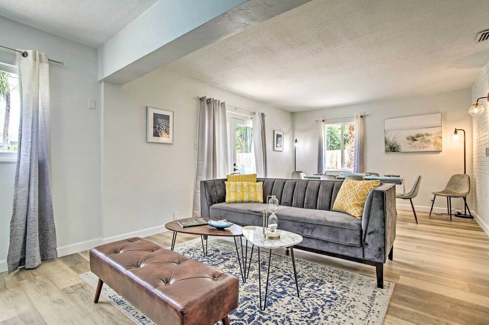 Photo of Livingroom in North Corals