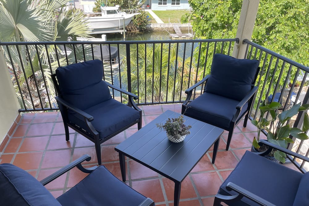 Photo of Patio Balcony in Hudson Beach Estates