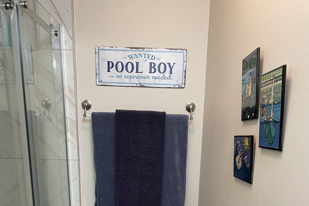 Photo of Bathroom in Hudson Beach Estates