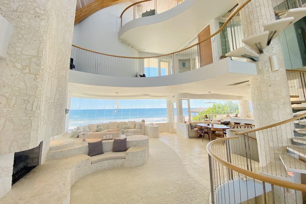 Photo of Livingroom in Bethune Beach