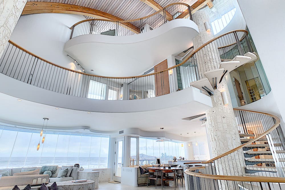 Photo of Livingroom in Bethune Beach