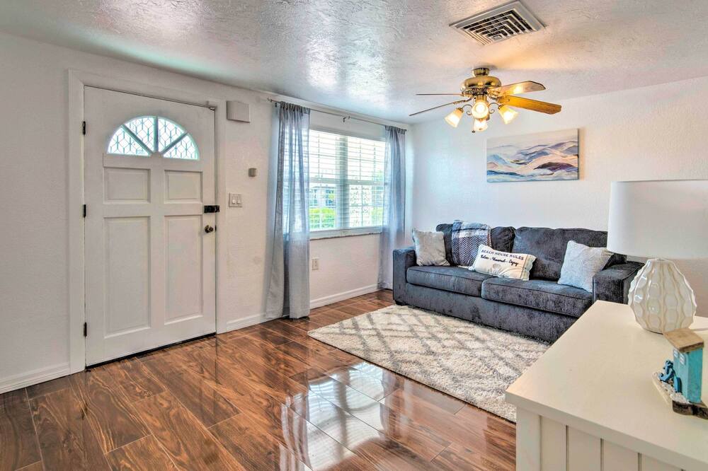 Photo of Bedroom in Hudson Beach Estates