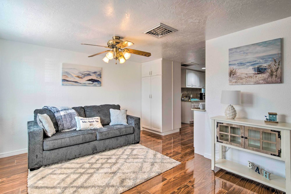 Photo of Bedroom in Hudson Beach Estates