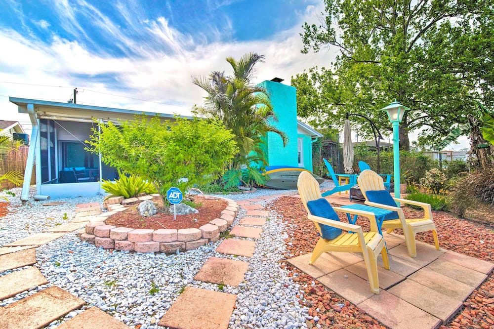 Photo of Outdoor in Hudson Beach Estates