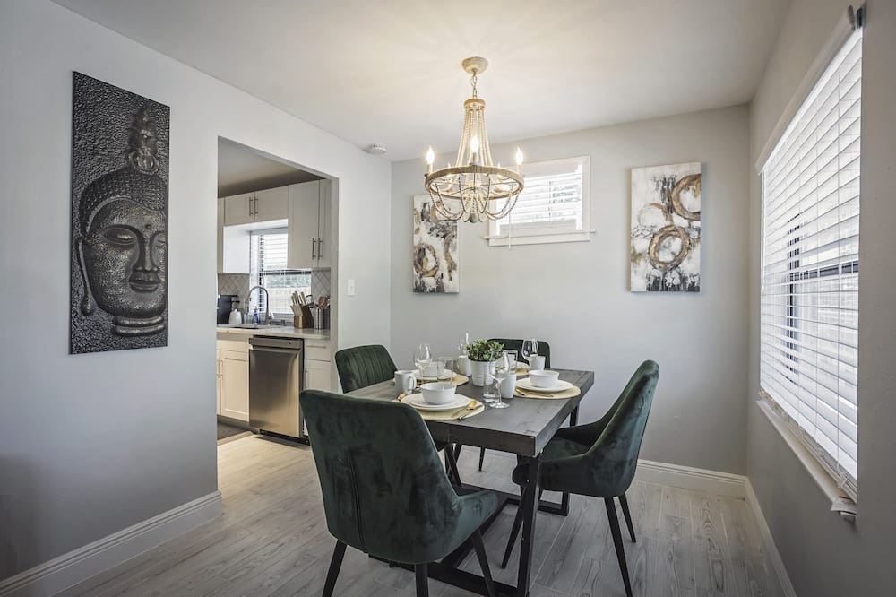 Photo of Kitchen in Temple Crest