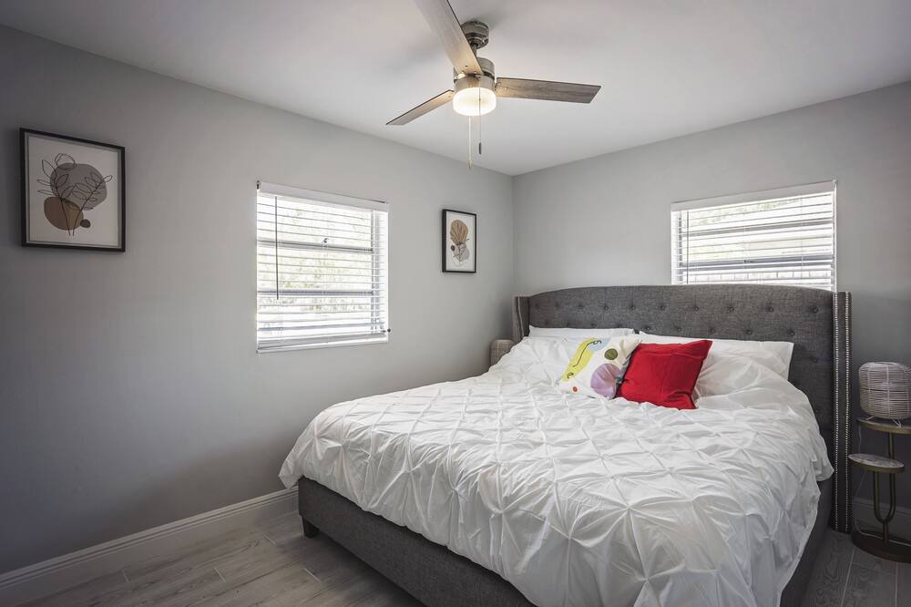 Photo of Bedroom in Temple Crest