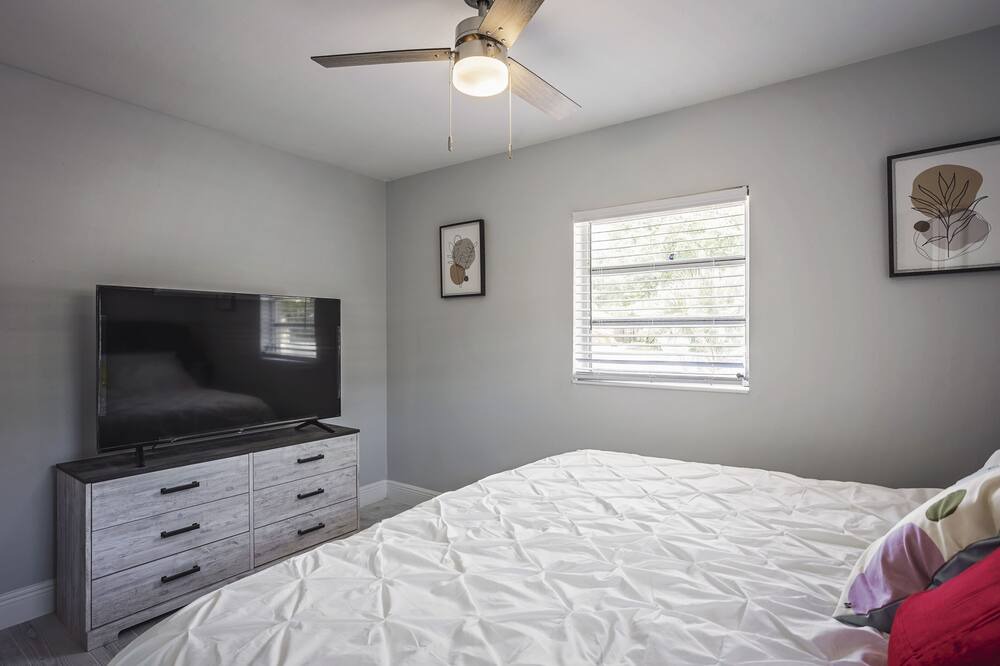 Photo of Bedroom in Temple Crest