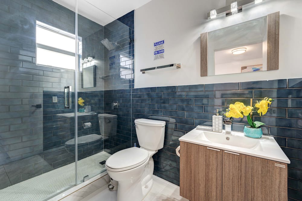 Photo of Bathroom in Liberty City