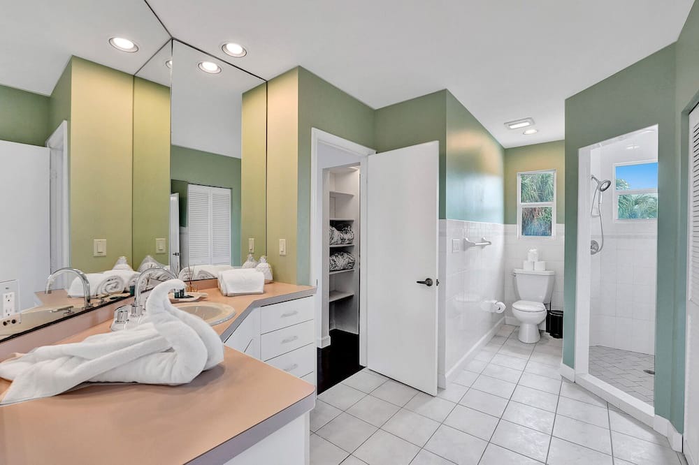 Photo of Bathroom in Bel Air