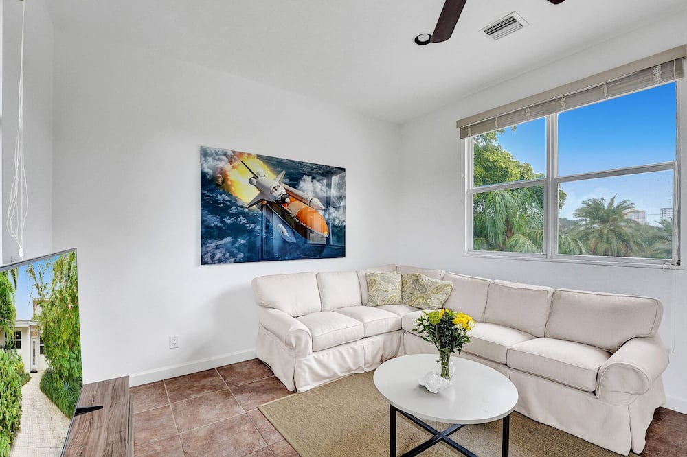 Photo of Livingroom in Bel Air