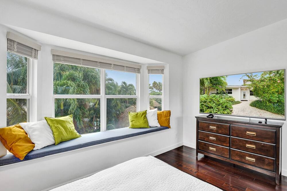 Photo of Bedroom in Bel Air