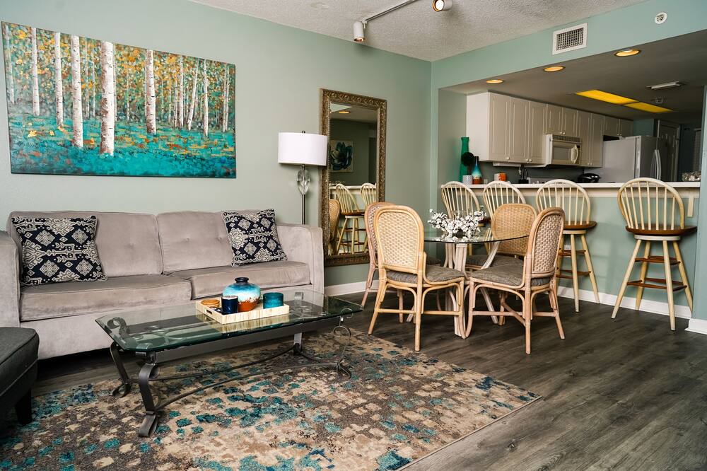 Photo of Livingroom in Fort Walton Beach