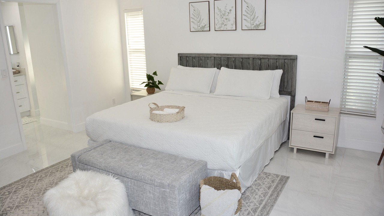 Photo of Bedroom in Willoughby Acres