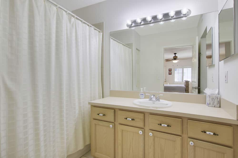 Photo of Bathroom in Bella Vista