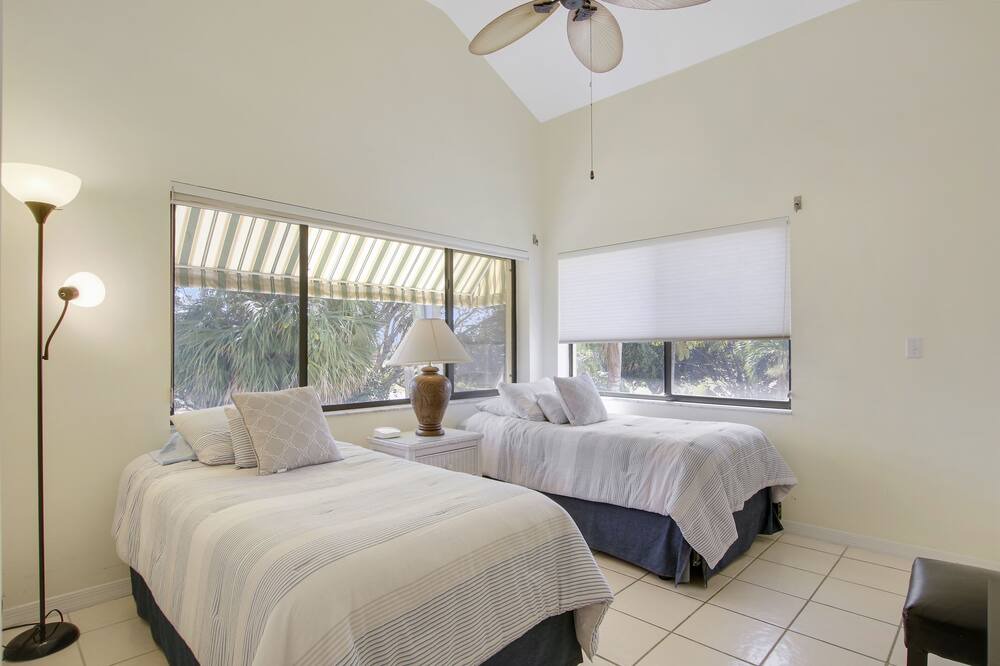 Photo of Bedroom in Bella Vista