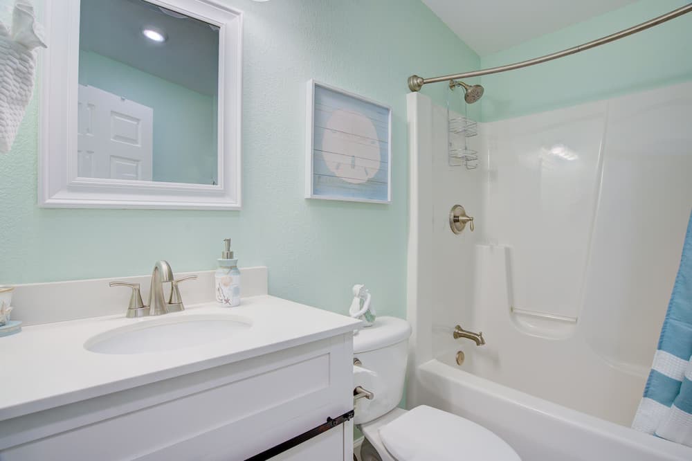 Photo of Bathroom in Sexton Cove Estates