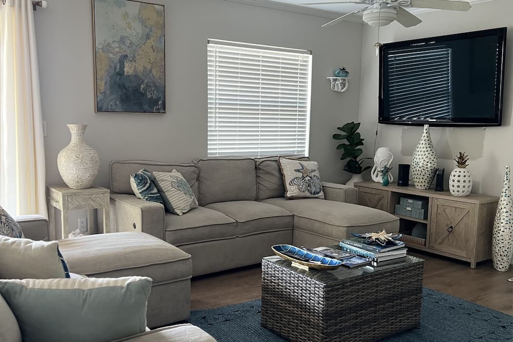 Photo of Bedroom in Coquina Key