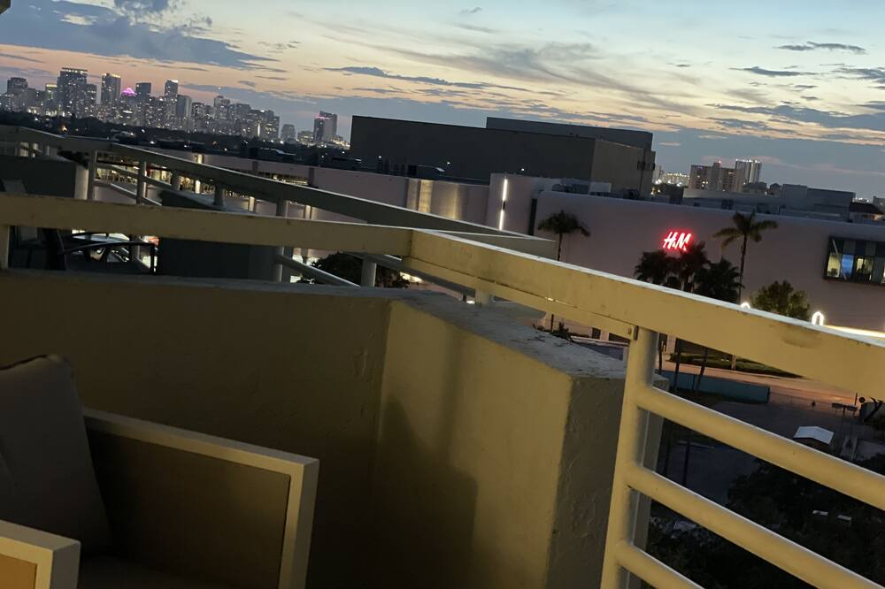 Photo of Patio Balcony in Birch Park Finger Streets