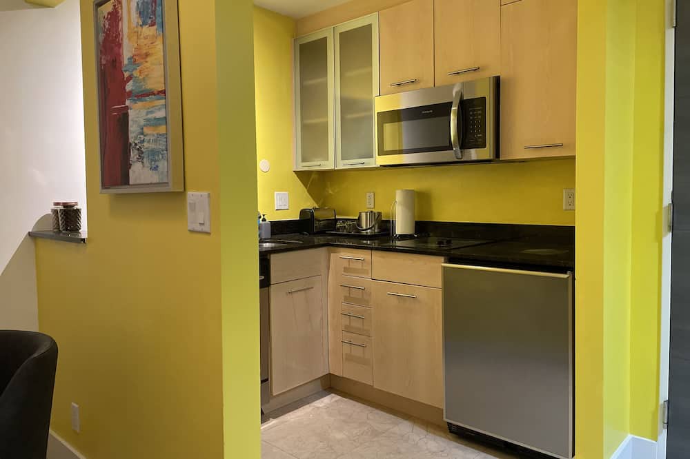 Photo of Kitchen in Birch Park Finger Streets