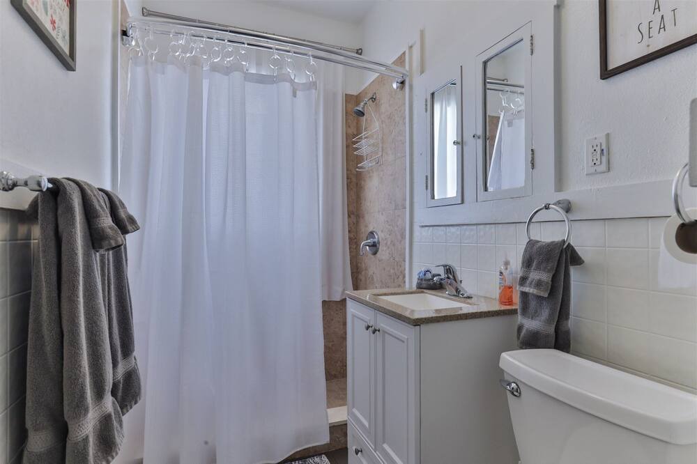 Photo of Bathroom in Historic District