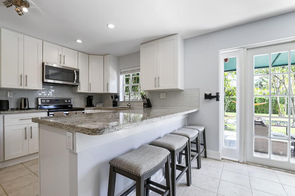 Photo of Kitchen in Poinsettia Heights
