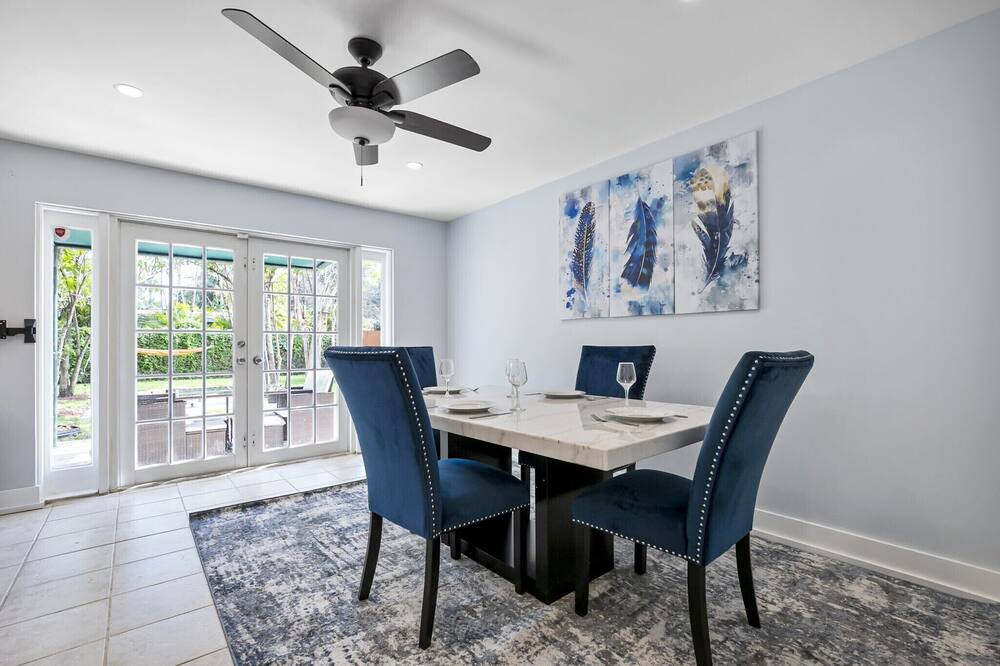 Photo of Kitchen in Poinsettia Heights