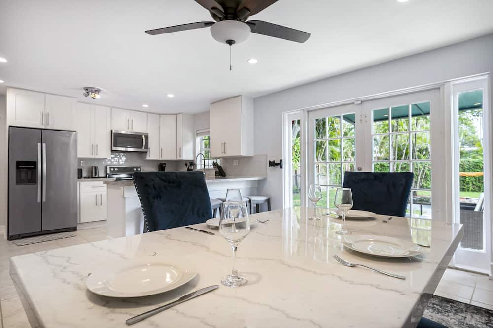 Photo of Kitchen in Poinsettia Heights