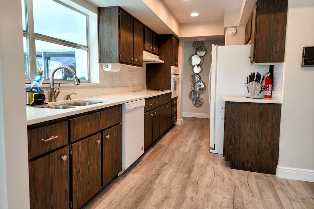 Photo of Kitchen in Eisenhower