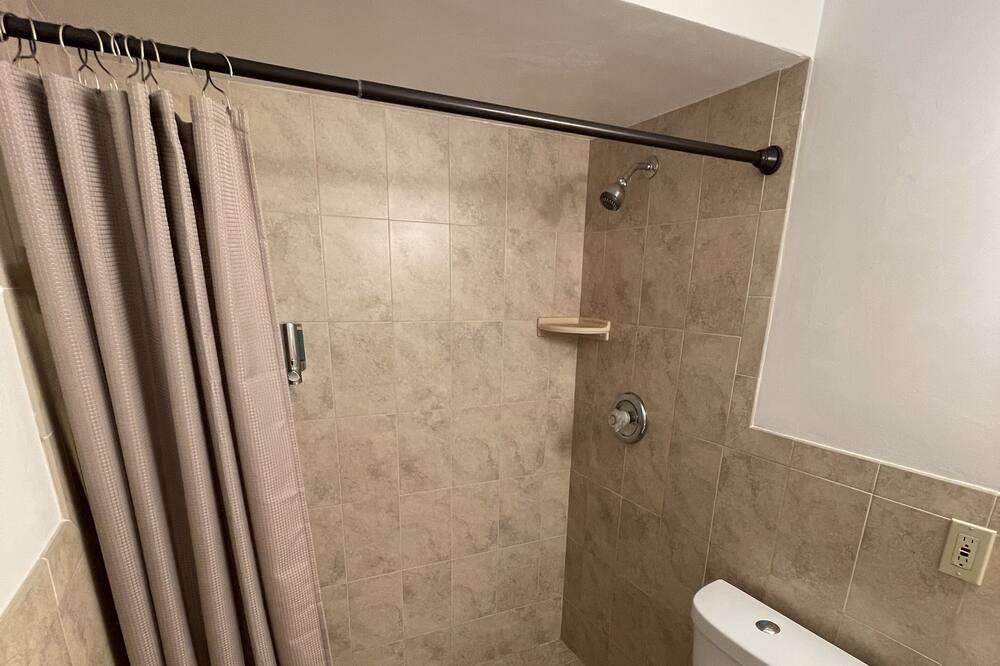 Photo of Bathroom in Croissant Park