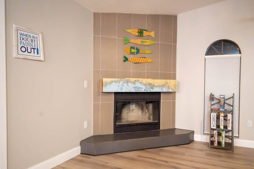 Photo of Livingroom in Gulf Coast Acres