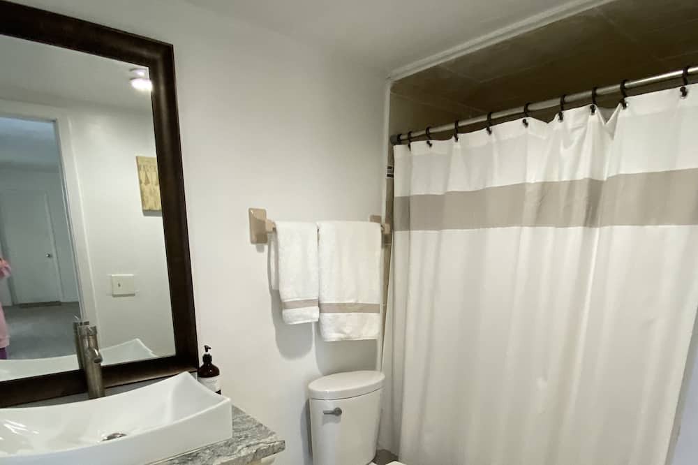 Photo of Bathroom in Oakland Hills