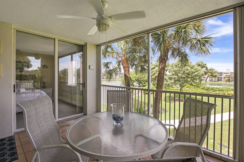 Photo of Patio Balcony in Jupiter Bay