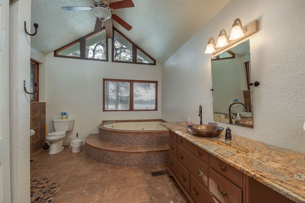 Photo of Bathroom in Silver Springs