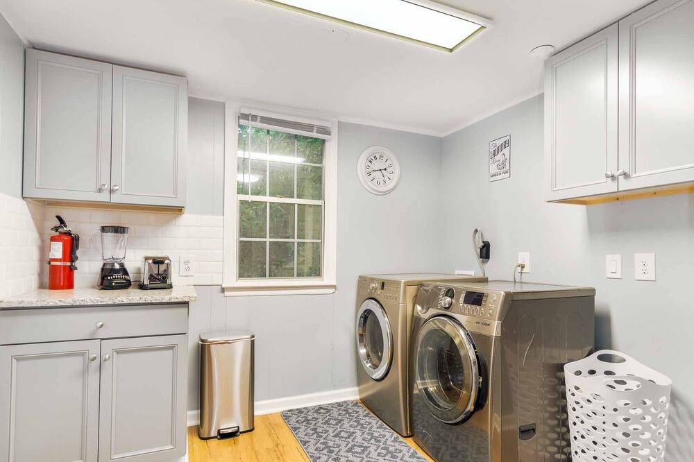 Photo of Kitchen in Lakeshore South