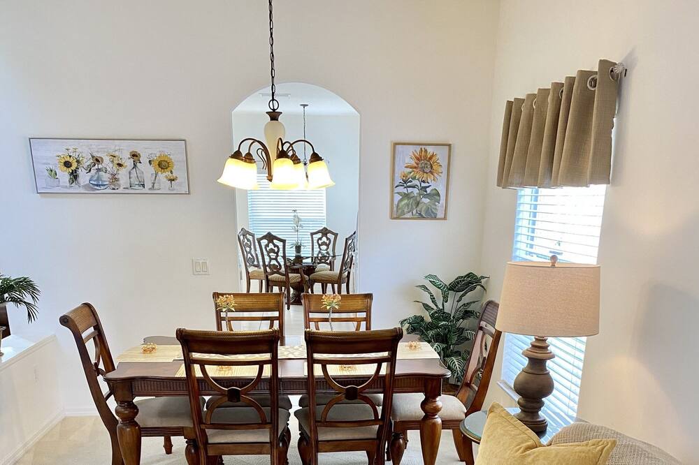 Photo of Livingroom in Highgate Park