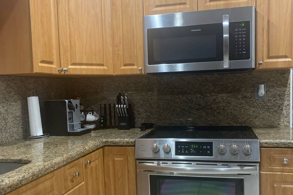 Photo of Kitchen in Kendale Lakes
