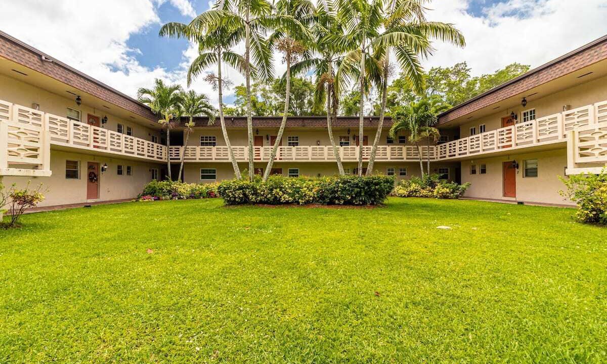 Photo of Outdoor in Pembroke Pines