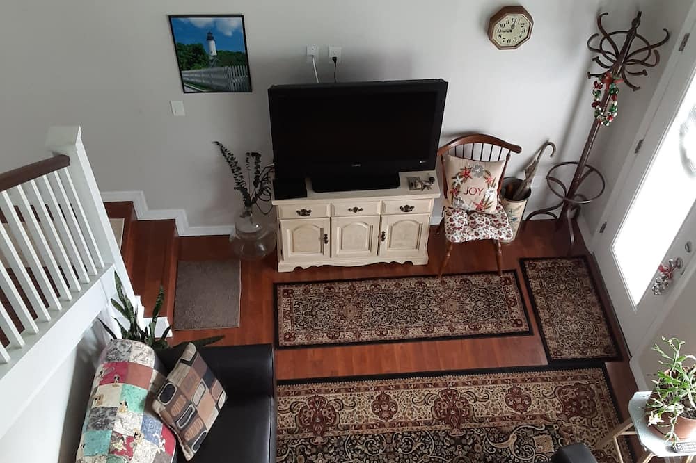 Photo of Bedroom in Candler