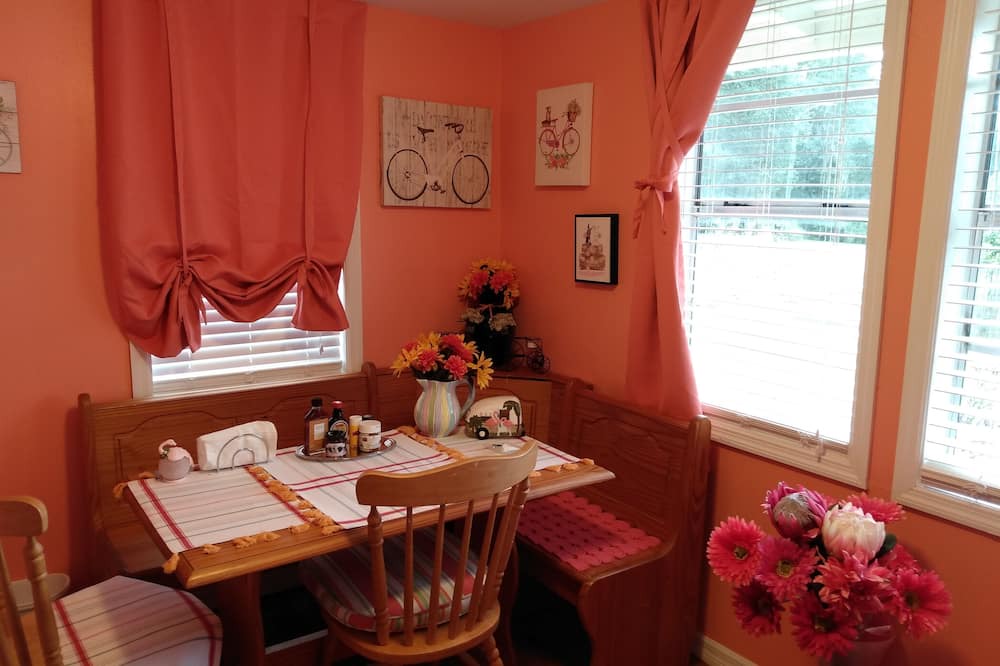 Photo of Bedroom in White Springs
