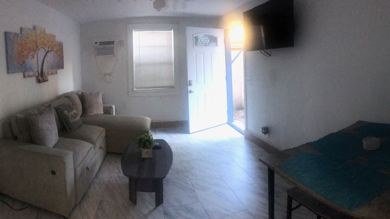 Photo of Livingroom in Tampa Heights