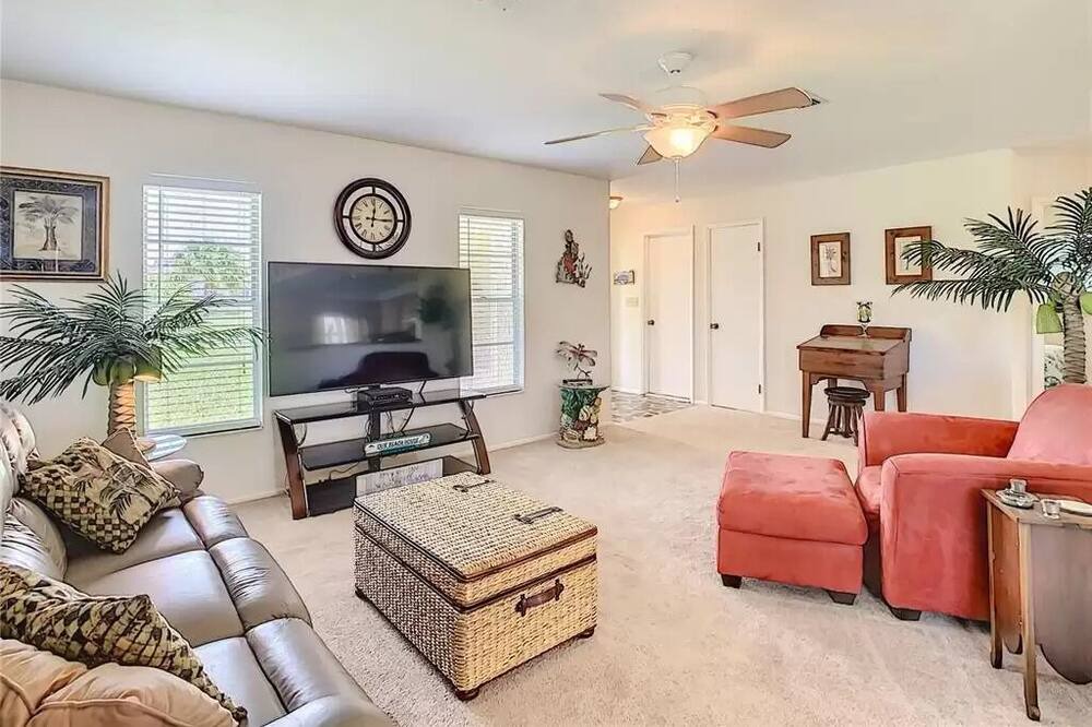 Photo of Bedroom in Hudson