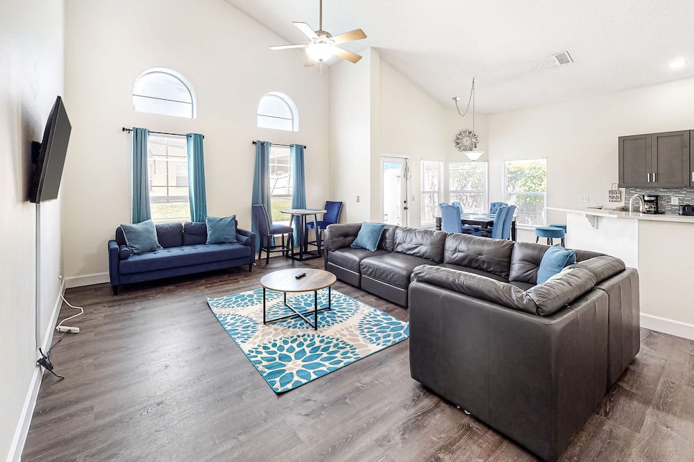 Photo of Others in Lake Davenport Estates