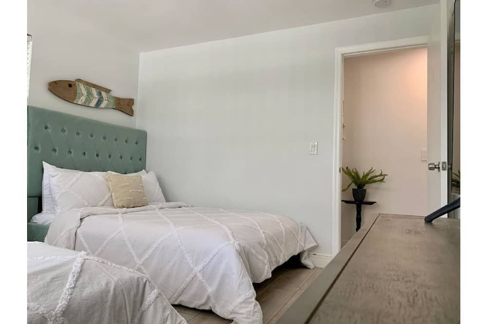 Photo of Bedroom in Palm Beach Country Estates