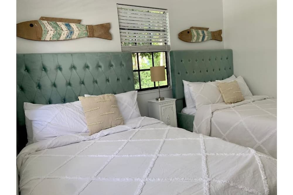 Photo of Bedroom in Palm Beach Country Estates