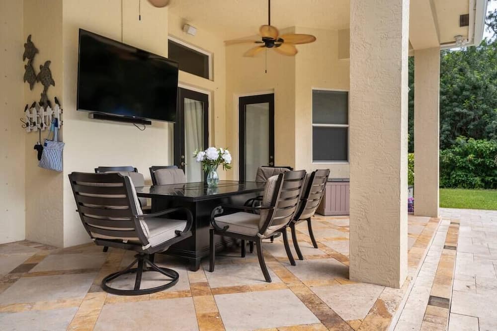Photo of Others in Palm Beach Country Estates